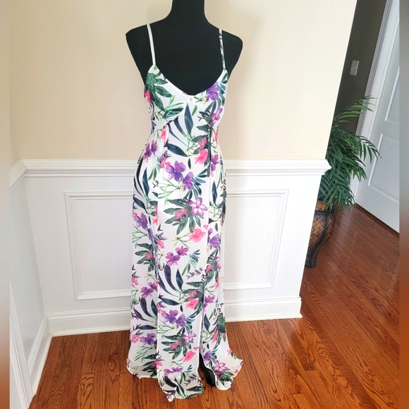 Guess Maxi Dress - Picture 13 of 14